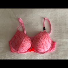 Brand New Victoria’s Secret Sexy Push Up Bra Sz 32b Pink Lined Bra For Night Out, Pink Lined Body Bra For Night Out, Victoria's Secret Padded Party Bra, Fitted Low-cut Pink Bra, Pink Low-cut Bra, Low-cut Pink Bra, Low-cut Pink Bra With Lined Body, Pink Low-cut Lined Bra, Elegant Victoria's Secret Push-up Bra