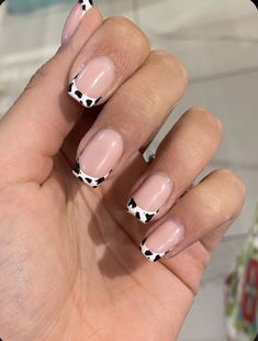 Cow Print French Tip Nails, Print French Tip Nails, Paznokcie Hello Kitty, Cow Nails, French Manicure Nails, Nagel Tips, Smink Inspiration, Simple Acrylic Nails, Manicure Nails