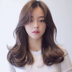 Korean Bangs Hairstyle, Korean Long Hair, Korean Bangs, Trendy We Fryzurach, Dunner Wordend Haar, Korean Haircut, Side Bangs Hairstyles, Korean Hair Color, Korean Short Hair