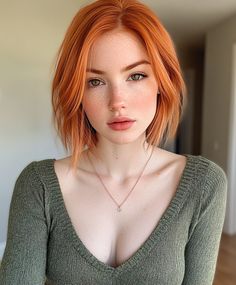 Slide Copper Pixie Reduce Rambut Brunette Advancement Autumn Short Hair, Copper Pixie, Maroon Highlights, Red Hair Freckles, Rambut Brunette, Red Haired Beauty, Copper Hair Color, Beautiful Red Hair, Ginger Girls