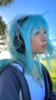 Fairy style grunge Hair Inspo Grunge, Hair Shag, Periwinkle Hair, Bright Blue Hair, Dyed Hair Blue, Light Blue Hair, Teal Hair, Turquoise Hair