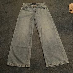 Super Cute Jeans, I Saw Potential In Them But They Just Don’t Work For Me. Never Worn But No Tags Are On Them. 2000 Jeans, Low Rise Wide Leg Jeans, Outfit Info, Affordable Jeans, Low Rise Pants, Aeropostale Jeans, Diy Fashion Clothing, Cute Jeans, Cargo Jeans