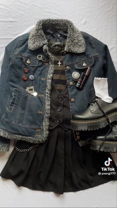 Look Grunge, Alternative Outfits, 가을 패션, Character Outfits, Looks Style, Dream Clothes, Grunge Outfits, Aesthetic Outfits