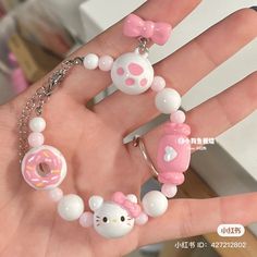 Sanrio Accessories, Hello Kitty Keychain, Hello Kitty Jewelry, Polymer Clay Diy, Kawaii Jewelry, Diy Bracelet Designs