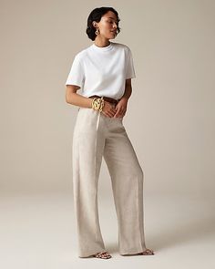 Casual Pants Linen, Wide Leg Pant Summer Outfit, Professional Linen Outfit, Khaki Slacks Outfit Women Casual, Linen Professional Outfit, Comfortable Dress Pants For Women, California Professional Outfits, Modern Business Professional Women, Linen Pant Suit For Women