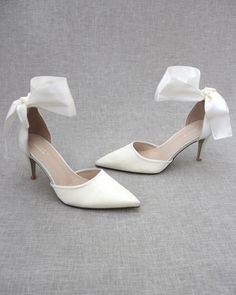 ivory wedding shoes 2 Inch Wedding Heels, Wedding Heels Ribbon, Shoes For Ballgown Dress, Ivory Satin Wedding Shoes, Wedding Shoes With Ribbon, White Heels With Ribbon, Bridal Heels Elegant, White Silk Heels, Kitten Heels Wedding Shoes