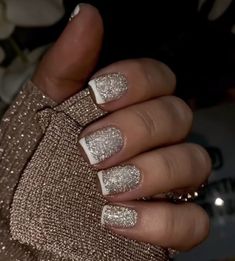 New Years Eve Nail Designs, Glitter Nails Art, Dip Nail Designs, New Years Eve Nail, New Years Nail Designs, New Years Eve Nails, Winter Manicure, Dip Nail, Nails Art Designs