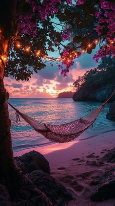 Windows Xp Wallpaper, Relaxing View, Paradise Places, Sunset Vacation, Puffy Clouds, Perfect Sunset, Beautiful Beach Pictures, Beautiful Ocean Pictures, Dream Beach Houses