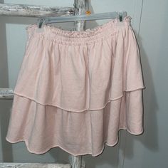 Light Pink Ruffled Skirt, Size Xl, Stretchy Waistband, Very Soft And Comfortable Great For Summer, Underside Of Skirt Has Terry Cloth Material, Still Has Tag On It Never Worn, From Aerie Casual Tiered Bottoms For Brunch, Casual Pink Tiered Bottoms, Casual Pink Skirt With Ruffle Hem, Casual Tiered Skirt For Day Out, Pink Ruffle Skirt, Mini Skirt Party, Layered Mini Skirt, Smocked Skirt, Tiered Mini Skirt