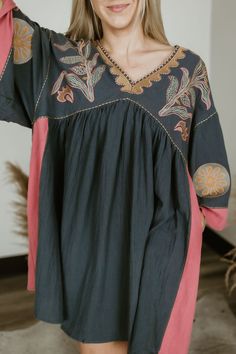 Expertly crafted for a comfortable and stylish fit, this Embroidered Poly Linen Woven Dress features a V-neck and dropped shoulders for a relaxed look. The 3/4 sleeves, embroidery and ruching detailing, and pockets add elegant touches to this easy pull-over style. Made with high-quality woven fabric for a soft and breathable feel. Fall V-neck Embroidered Hem Dress, Fall Embroidered Hem V-neck Dress, Folk Style Embroidered Dress With Geometric Patterns And V-neck, Sleeves Embroidery, Khaki Dress, Woven Dress, Sweater Blouse, Cropped Tank Top, Jeans Dress