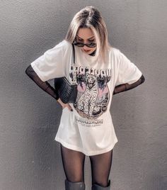 Concert Outfit September, Leggings Festival Outfit, 90s Street Style Aesthetic Vintage, Edgy Night Out Outfit Summer, Edgy Outfits Concert, Oversized Band Tee Outfits Grunge, Band Tee Dress Outfit, Western Rocker Aesthetic, Big T Shirt Concert Outfit