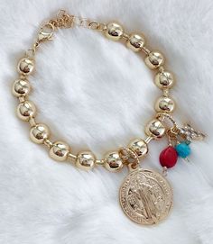 Pulsera medalla de San Benito llena de oro San Benito Abad - Etsy Spiritual Gold Rosary Bracelet For Blessing, Gold Spiritual Rosary Bracelet With Charms, Spiritual Gold Rosary Bracelet With Charms, St Benedict Medal, Benedict Medal, St Benedict, Protection Amulet, Catholic Jewelry, Saint Benedict