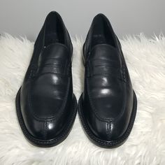 Geox Artenova Man Black Leather Penny Loafer New With Tags. No Box. Retail Price $295! Item Code: U15bfd00043c9999 Men's Size Us 7 (Eu 40) Men's Breathable Comfortable Loafer With A Leather Outsole.Artenova Is A Penny Loafer Crafted From Premium Leather. It Has Been Set Atop A Leather Outsole And Boasts An Upper In Plain Black Leather Which Is A Masterly Take On A Perennial Classic That No Formal Wardrobe Should Be Without. The Natural Breathability Of The Leather Outsole Is Enhanced By The Guar Classic Black Slip-ons For Fall, Formal Leather Slip-ons For Fall, Black Wingtip Slip-ons For Semi-formal Occasions, Formal Leather Loafers With Round Toe, Black Wingtip Loafers With Leather Footbed, Black Pointed Toe Formal Moccasins, Black Wingtip Loafers For Office, Formal Slip-on Closed Toe Oxfords, Black Brogue Moccasins For Business Casual