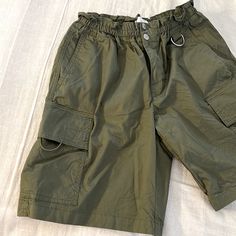 Bdg Urban Outfitters Xs Nwot Shorts 100% Cotton Army Green 6 Total Pockets Casual Cargo Style Shorts For Streetwear, Urban Style Summer Outdoor Bottoms, Khaki Bottoms With Built-in Shorts For Streetwear, Streetwear Short Cargo Bottoms, Urban Style Bottoms With Cargo Pockets And Short Length, Urban Style Short Bottoms With Cargo Pockets, Short Cargo Style Bottoms For Streetwear, Casual Khaki Pants With Built-in Shorts, Urban Style Short Length Bottoms With Cargo Pockets