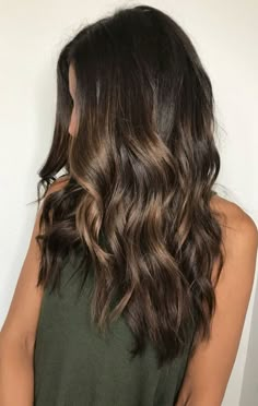 Subtle brunette bayalage Beautiful Hair Color, Dark Blonde, Hair Painting, Cool Hair Color, Hair Color Ideas, Blonde Balayage