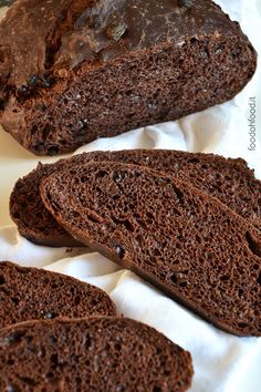 slices of chocolate bread sitting on top of a white paper towel next to each other