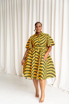 African Shirt Dress, African Print Shirt, African Traditional Wear, Fancy Short Dresses, Shirt Midi Dress, Dress Butterfly, Kente Dress, African Print Dress Ankara, Fashion Traditional