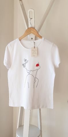 March 17, Amelie, Embroidery Art, Instagram A, Embroidery Designs, T-shirt, Embroidery, Long Sleeve, T Shirt