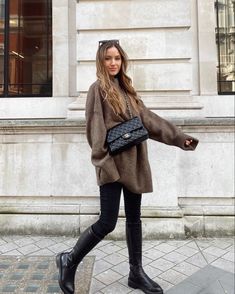 Chic Sporty Outfits, Winter Date Night Outfits, Winter Boots Outfits, Autumn Outfits, Street Style Winter, Looks Chic, Warm Outfits, Sporty Outfits, Autumn Outfit