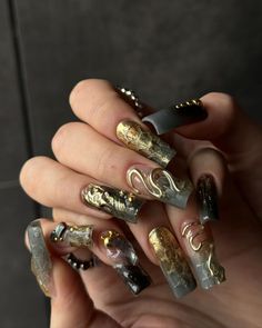 Sade Inspired Nails, Art Nails, Gold Goddess Nails, Long Gold Chrome Nails, 3d Gold Chrome Nails, Xl Gold Acrylic Nails, Gold Maximalist Nails, Instagram Nails