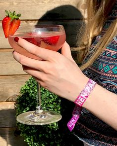 Hen Party Wristbands (Rose Gold, Pink & Purple) Hen Do accessories ~ hens party wristband bracelets Check out these absolutely stunning looking generic Hen Party wristbands in a beautiful glittery Rose Gold, Purple, Pink and white colour scheme. The wristbands are proper festival style wristbands that you would get at any festival, or nightclub. They have the text HEN PARTY in white text around the wristband and come with a matching Rose Gold Lock which can be easily adjusted / loosened or tight Hen Do Ideas, Wristbands Festival, Party Wristbands, Custom Wristbands, Hen Party Favours, Hen Party Outfits, Silver Color Scheme, Hen Party Accessories, Festival Bride