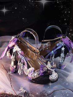 Bow Accents Rhinestones Butterfly Decorated Black&Purple High Heels Purple Fairy Shoes, Fairytale Outfits, Fairy Heels, Hmong Fashion, Black Kawaii, Purple High Heels, Purple Jumpers, Fairy Shoes, Purple Heels