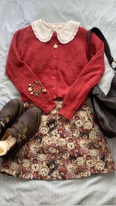 Retro And Vintage Outfits, Painting Inspired Outfits, Cardigan Outfit Vintage, Theater Academia Outfits, 40s Winter Outfits, Layered Womens Outfits, Vintage Brown Outfits, Yes Style Outfit, Vintage Skirts Outfit