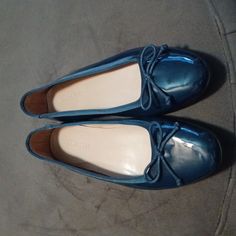 Women Size 9 Patent Leather Blue Ballerina Flats Very Soft Insole Cushion Tried On Never Worn Bow On Front Rubber Sole Casual Blue Slip-on Ballet Flats, Casual Blue Ballet Flats, Blue Ballet Flats For Spring, Blue Ballet Flats With Round Toe For Spring, Blue Round Toe Ballet Flats For Spring, Blue Closed Toe Ballet Flats For Spring, Blue Ballerina, Ballerina Flats, Flat Shoes Women