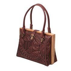 Introducing our Fashionable Top Handle Bag, a stylish handbag and purse for women. Dimensions: 10.8 x 7.6 x 4.5 inches (27.5 x 19.5 x 11.5 cm) Material: Crafted from a combination of genuine leather and real oak wood. Please Note: The actual color of the item may vary slightly from the pictures shown on the website due to differences in monitor brightness settings on your computer. Brown Satchel Evening Bag For Daily Use, Brown Top Handle Evening Bag, Rectangular Clutch For Shopping, On-the-go Clutch Box Bag With Detachable Handle, Elegant Rectangular Satchel For On-the-go, Rectangular Evening Bag For Shopping, Handheld Evening Bag For Daily Use, Brown Tote Evening Bag With Top Carry Handle, Travel Clutch Bag With Top Carry Handle