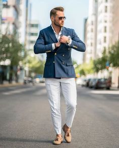 Hoco Outfits For Guys, Double Breasted Suit Men, Party Mode, Mens Fashion Smart, White Trousers, Wedding Suits Men, Mens Fashion Suits, Gentleman Style, Double Breasted Blazer