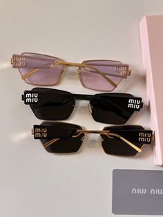 Miumiu Sunnies, Pretty Glasses, Vogue Sunglasses, Black Men Fashion Swag