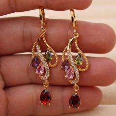 O envio mais rápido. O melhor serviço 14k Gold Plated Jewelry, Wedding Party Jewelry, Party Earrings, Long Dangle Earrings, Topaz Earrings, Birthstone Earring, Zirconia Earrings, Jewelry For Her, Girly Jewelry