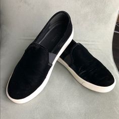 In Good Pre-Owned Condition!!! Women Slip On Sneakers, Womens Shoes Sneakers, Slip On Sneaker, Shoes Sneakers, Slip On, Size 7, Velvet, Women Shoes, Sneakers