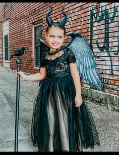 Malificent Kids Costume, Girls Maleficent Costume, Maleficent Costume Kids, Maleficent Party, Maleficent Mistress Of Evil, Evil Children, Halloween Shoot, Mistress Of Evil, Maleficent Costume