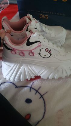 Preppy Sneakers, Kitty Items, Cute Sneakers, Yuri Anime, Unique Cars