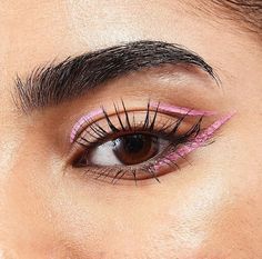 Eyeliner Aesthetic, Pink Eyeliner, Looks Pinterest, Eyeliner Makeup, Kesha, Natural Eyes, No Eyeliner Makeup, Natural Eye Makeup