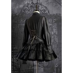 A gothic blouse that looks like an aristocratic lady from medieval Europe. Her collar has a cross sword embroidered on it, the back is laced, and the chest is decorated with a statement frill. She is a mysterious young lady with a gorgeous aura. 
 
 

 

 
 
 
 Size 
 
 XS size 
 
 Length: 63cm 
 Bust: 84cm 
 Waist: 72cm 
 Sleeve length: 62cm 
 
 S size 
 
 Length: 64cm 
 Bust: 88cm 
 Waist: 76cm 
 Sleeve length: 62cm 
 
 M size 
 
 Length: 65cm 
 Bust: 92cm 
 Waist: 80cm 
 Sleeve length: 62.5cm Gothic Blouse, No Frills, Dark Gray, That Look, Sleeve Length, Embroidery, Collar, Lace, Grey