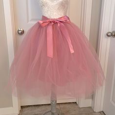 Never Worn. Perfect For Halloween, Birthday Party! Party Tulle Pleated Skirt, Pink Tulle Skirt For Party, Pink Tulle Petticoat For Costume Party, Elegant Halloween Party Skirt, Pink Fitted Halloween Skirt, Pink Tulle Skirt For Costume Party, Pink Summer Party Petticoat, Party Season Tulle Skirt, Pink Skirt For Spring Costume Party