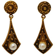 Indian Gold Earrings, Victoria Era, Decorative Post, Gold Pearl Drop Earrings, Aesthetic Indian, Antique Jewelry Victorian, Accessories Stand, Victorian Accessories, Dramatic Earrings