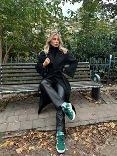 Full black aesthetic fall outfit with green adidas campus 00s - tap to shop Green Shoes Outfit Ideas, Green Shoes Outfit Sneakers, Adidas Campus 00s Black Outfit, Green Shoe Outfits, Outfit With Green Shoes, Green Tennis Shoes Outfit, Outfits With Green Sneakers, Full Green Outfit, Outfit Sneakers