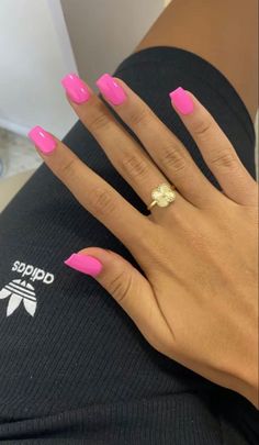 Nails Blue And White, Bright Pink Nails, Blue And White Nails, Spring Break Nails, Broken Nails, Nautical Looks, Summery Nails, Smink Inspiration, Coastal Vibes