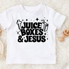 Hanes Kids Unisex "Juice Boxes & Jesus" Tee 2t/3t/4t/5t Only One Shirt Pick Size Christian T Shirt Designs Graphics, Kids Vinyl Shirt Ideas, Kids Christian Shirts, Tshirt Ideas Design Vinyls, Kids Tshirt Ideas, Christian Kids Shirts, God Shirts, Circuit Crafts, Christian Graphics