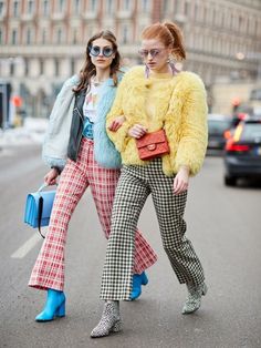 Kicking off 2018 in style, it's the Scandi crew at Stockholm Fashion Week. Here are the best street style looks from the chilly Swedish city. Stockholm Fashion Week, Look Jean, Cold Weather Outfit, Stockholm Street Style, Looks Street Style, Stockholm Fashion, Cold Weather Outfits, Fur Coats, Fashion Weeks