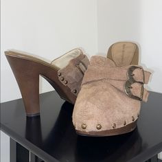 Brand New Pair Of Dana Buchman Heels Size 8. Closed Toe Mule/Clog Style With Open Back And 3 Inch Heel. Super Cute And Comfortable! Check Out My Other Items To Bundle And Save! Clog Style, Clogs Style, Clog Heels, 3 Inch Heels, Mule Clogs, Mules Shoes, Mule, Open Back, Clogs