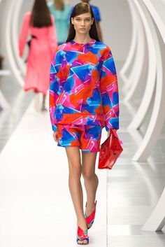 Roksanda Spring 2015 Ready-to-Wear - Collection - Gallery - Look 32 - Style.com Spring 2015 Fashion, 2016 Fashion Trends, Fashion Week 2015, Dior Couture, Designer Clothes For Men