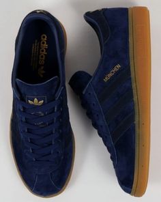 Men's Sneakers Ideas. Searching for more info on sneakers? In that case just click here to get additional information. Associated details. Mens Sneakers Johannesburg Adidas Superstar Vintage, Adidas Munchen, Skandinavian Fashion, Day Fashion, Adidas Spezial, Sneakers Adidas, Adidas Outfit