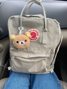 Kanken Backpack Aesthetic, Kanken Bag, Mochila Fjallraven Kanken, Estilo Hippy, Inside My Bag, Girls Tote, Handbag Essentials