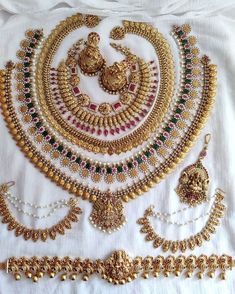 Traditional Bridal Jewellery Gold Necklace Set South Indian, Hindu Wedding Jewelry The Bride, Marriage Jewellery Set Gold, Traditional Jewelry South Indian, Bridal Necklace Set Weddings, Bride Jewellery Indian, Desi Necklace, Marriage Jewellery Set, Victoria Jewellery