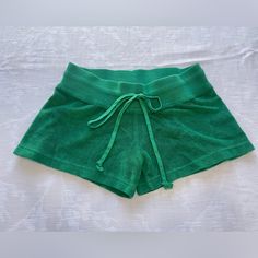 New With Tags Size Small Beachwear Bottoms For Lounging, Trendy Green Pajama Shorts, Trendy Green Short Pajama Shorts, Trendy Short Lounging Bottoms, Green Pajama Shorts For Lounging, Green Lounging Shorts For Spring, Green Stretch Cotton Pajama Shorts, Green Cotton Shorts For Lounging, Fitted Shorts For Spring Lounging