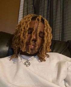 Dyed Dreads, Brown Dreads, Mens Twists Hairstyles, Dread Hairstyles For Men, Blonde Dreads, Dyed Hair Men, Dreadlock Hairstyles For Men, Fresh Haircut